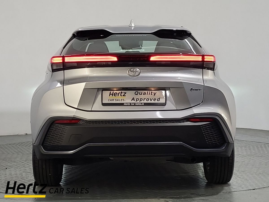 2024 Toyota C-HR - image 4
