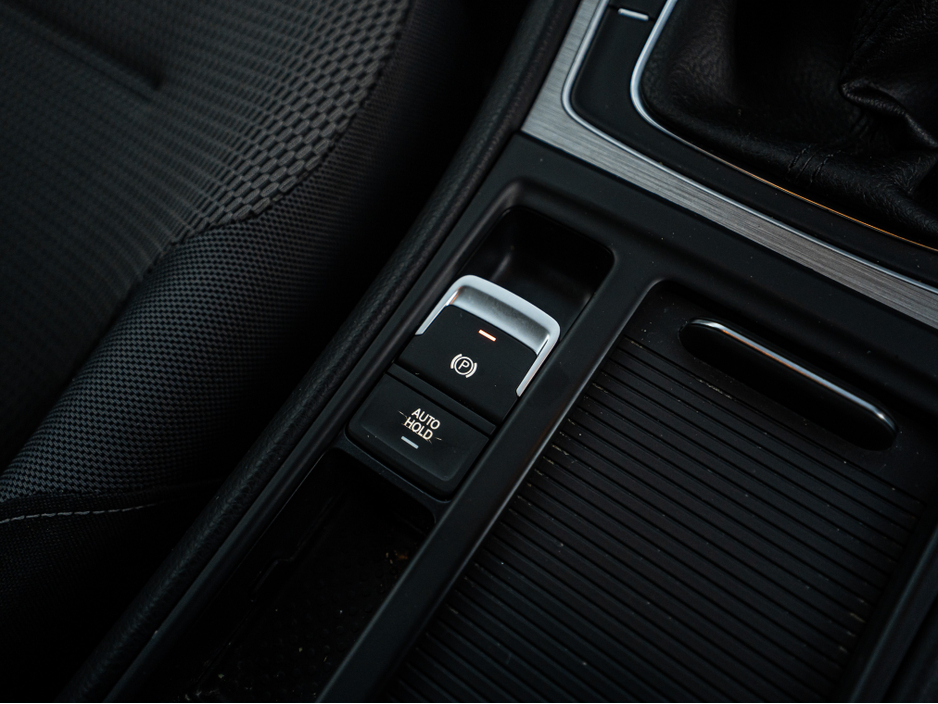 2015 Volkswagen Golf 152 VW Golf 1.6tdi/New NCT/1yr warranty €10,888