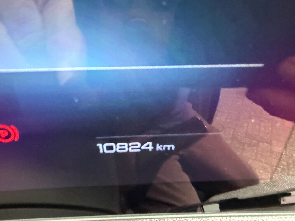 2025 Peugeot 3008 - image 9