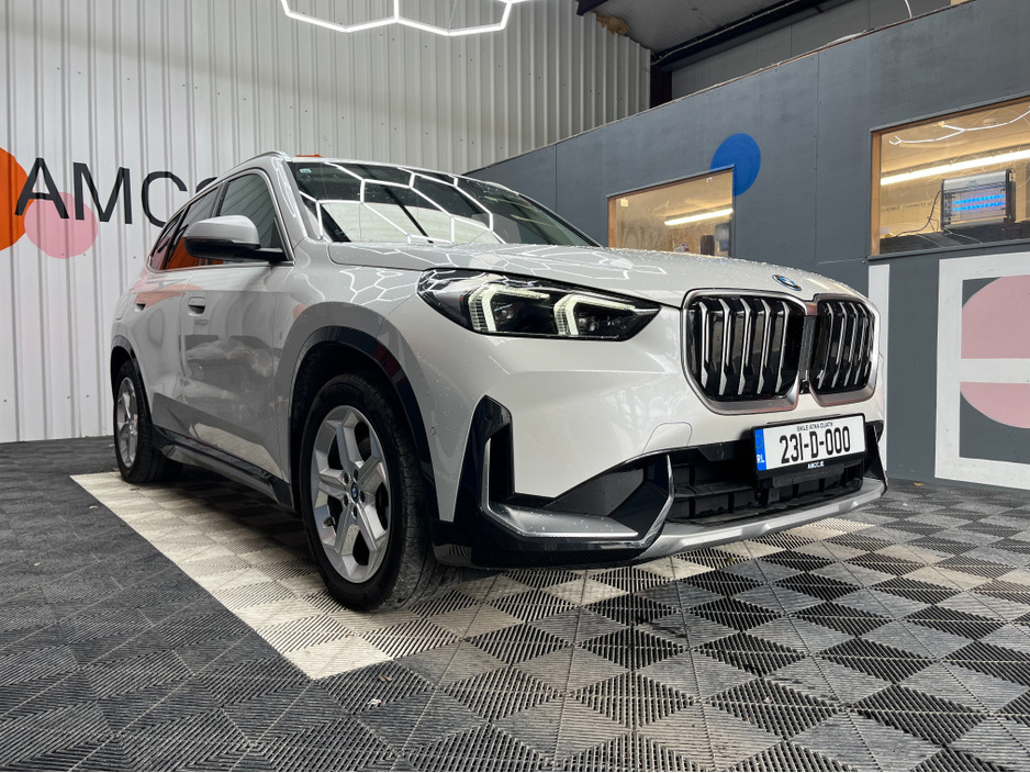 2023 BMW iX1 - image 6