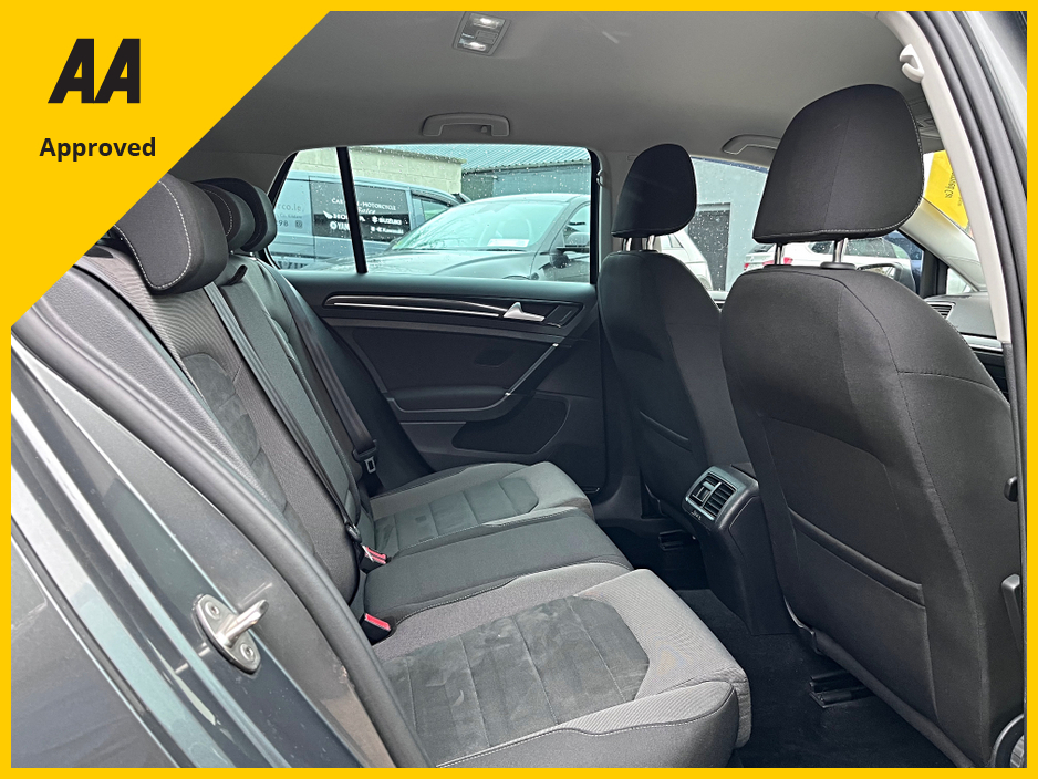 2019 Volkswagen Golf - image 18