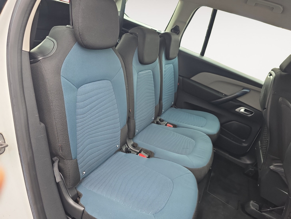 2017 Citroen C4 BlueHDi 100 Touch €8,900