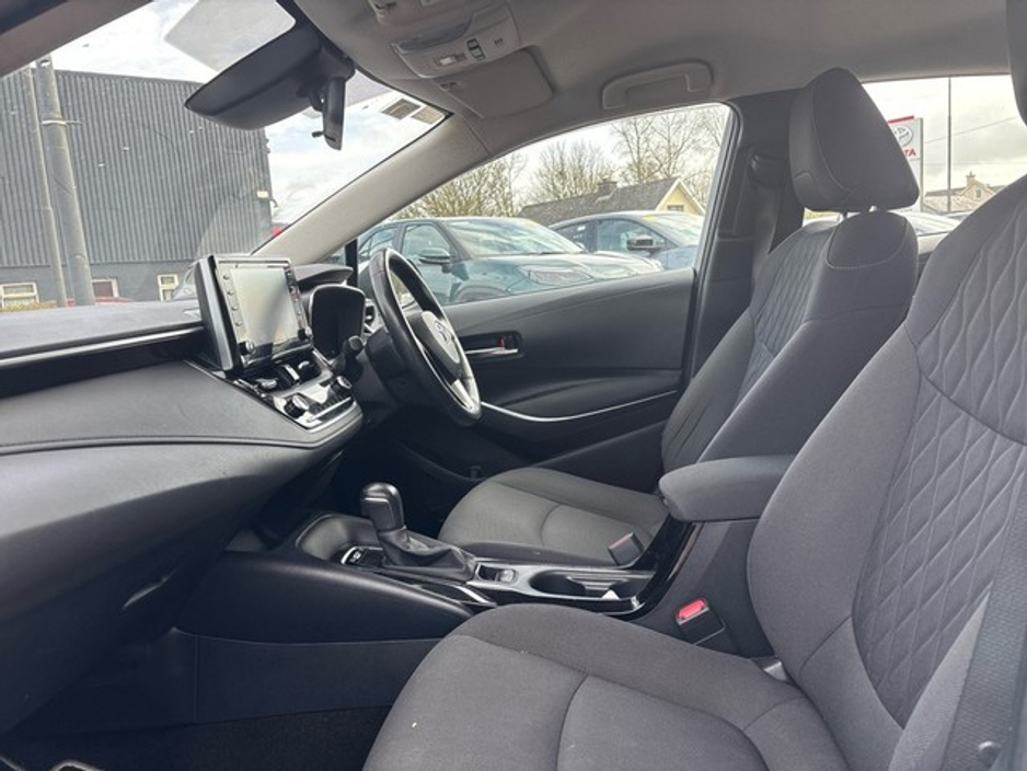 2020 Toyota Corolla - image 6