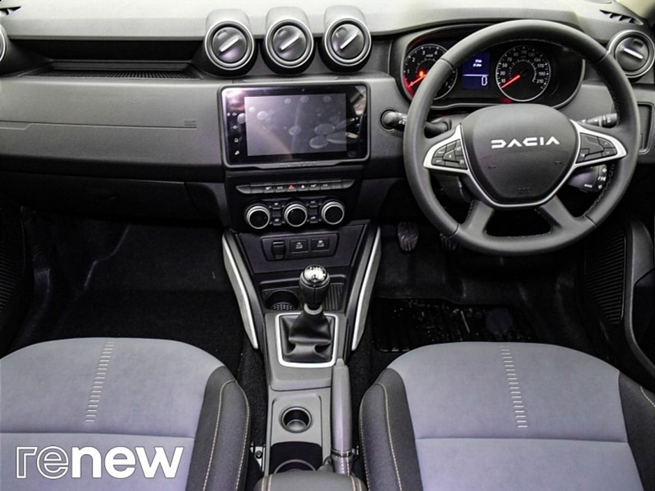 2024 Dacia Duster - image 2