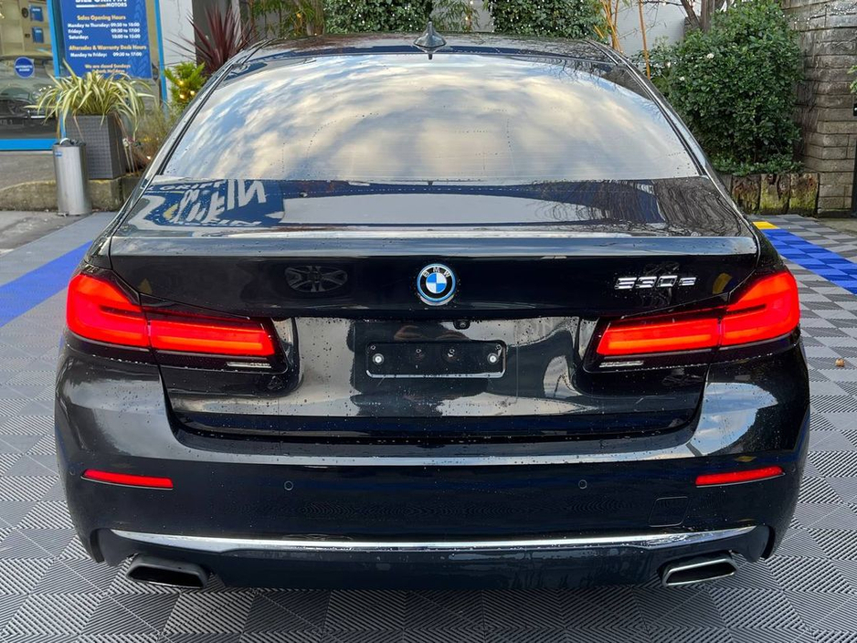 2022 BMW 5 Series 530e LUXURY LINE 2.0 HYBRID // HARMAN/KARDON // 360 VISUAL PARKING ASSIST // BMW INDIVIDUAL HEATED & COOLED SEATS €34,900
