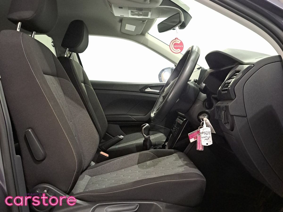 2024 Volkswagen T-Cross - image 12