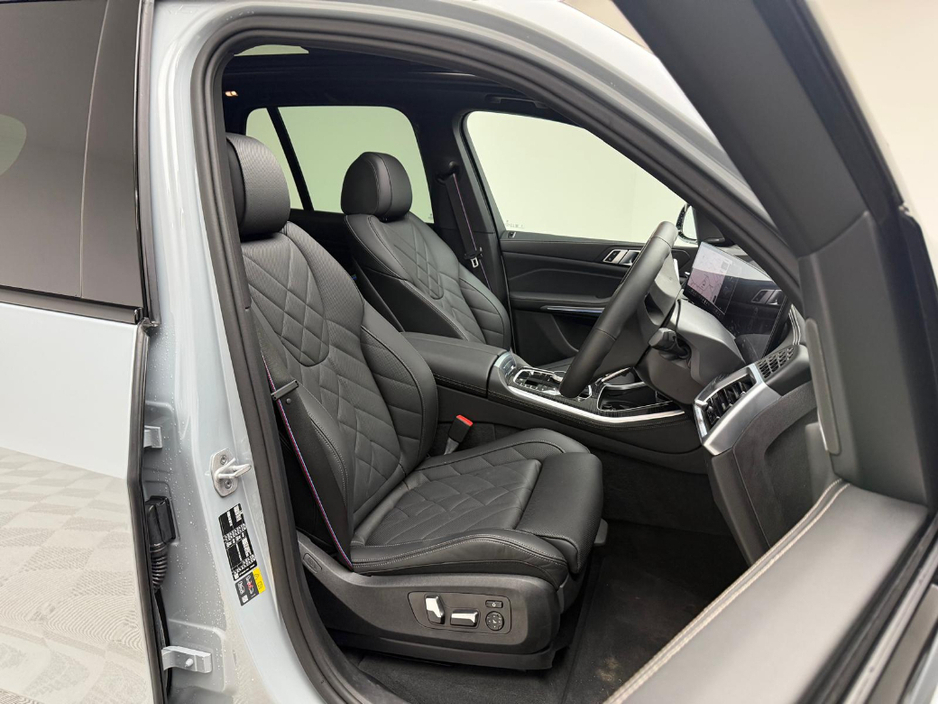 2025 BMW X5 50E M SPORT XDRIVE *PAN ROOF* €102,990