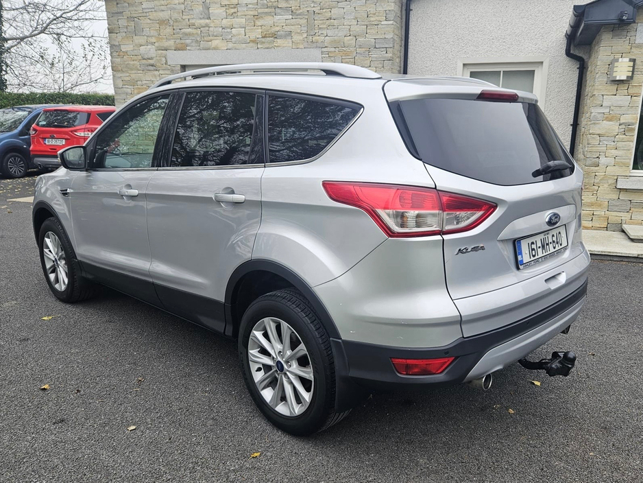 2016 Ford Kuga - image 9