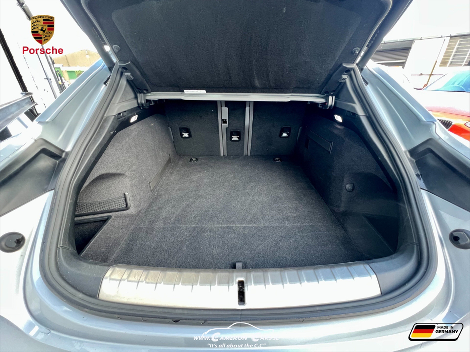 2022 Porsche Taycan - image 35