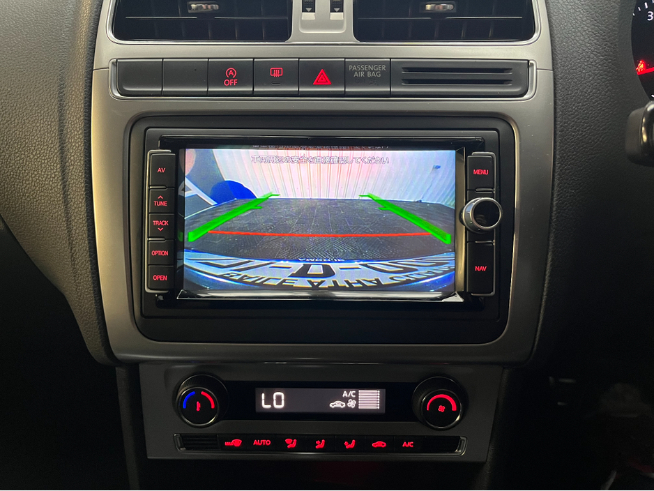 2017 Volkswagen Polo €13950! 2017 VOLKSWAGEN POLO CROSS 1.2 AUTOMATIC / CRUISE CONTROL / REVERSE CAMERA / PADDLE SHIFTERS €13,950