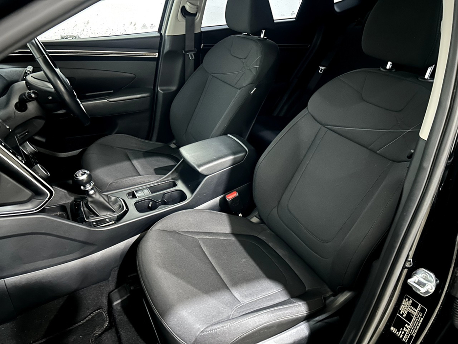 2022 Hyundai Tucson - image 8