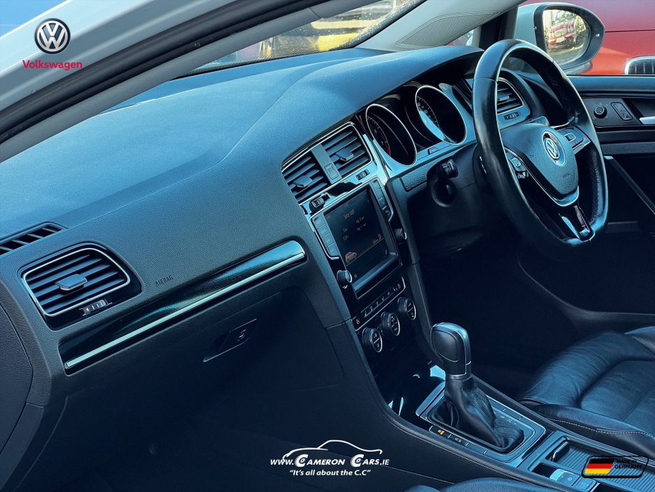 2016 Volkswagen Golf - image 20