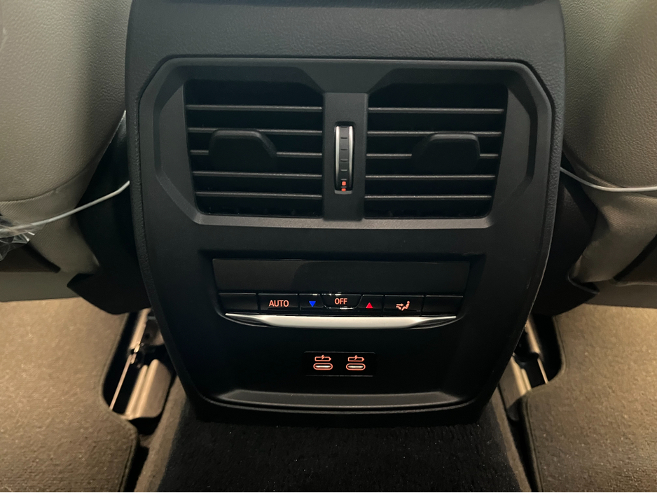 2022 BMW i4 - image 19