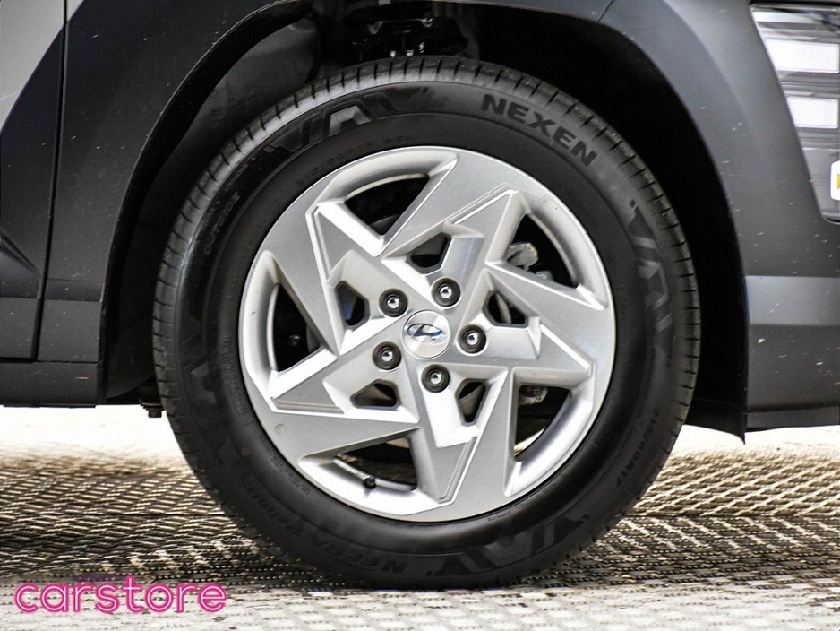 2024 Hyundai Kona - image 9