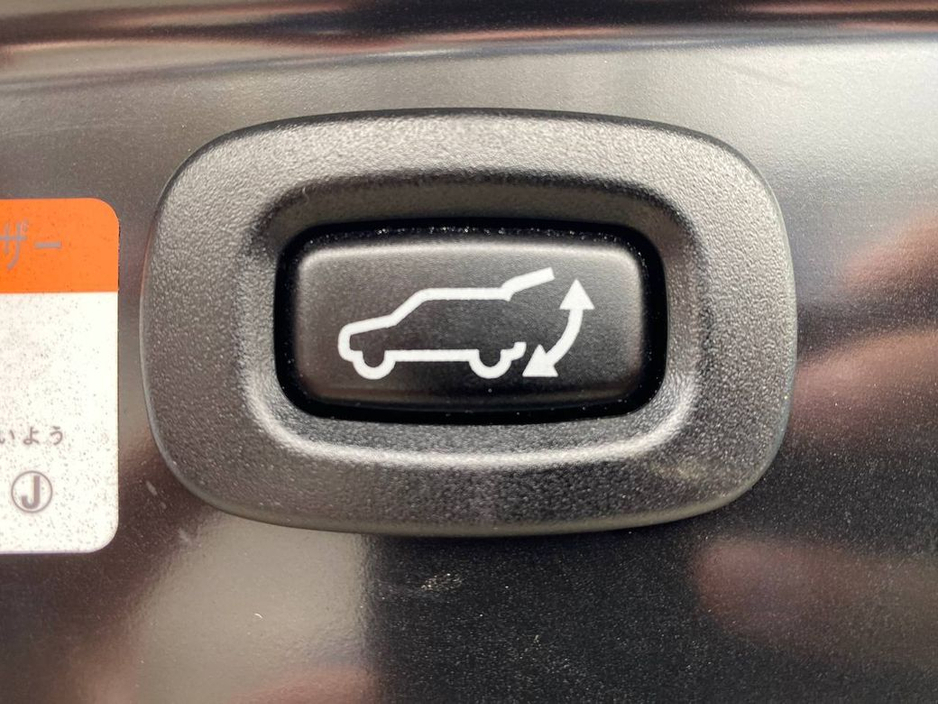 2018 Mitsubishi Outlander - image 14