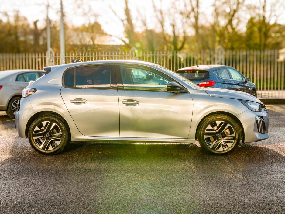 2024 Peugeot 208 2024 Peugeot 208 1.2 Puretech 100bhp Allure Pack