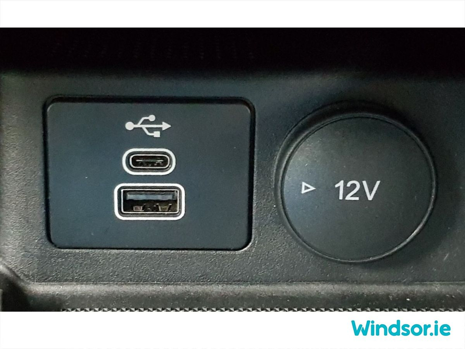 2024 Ford Kuga - image 22