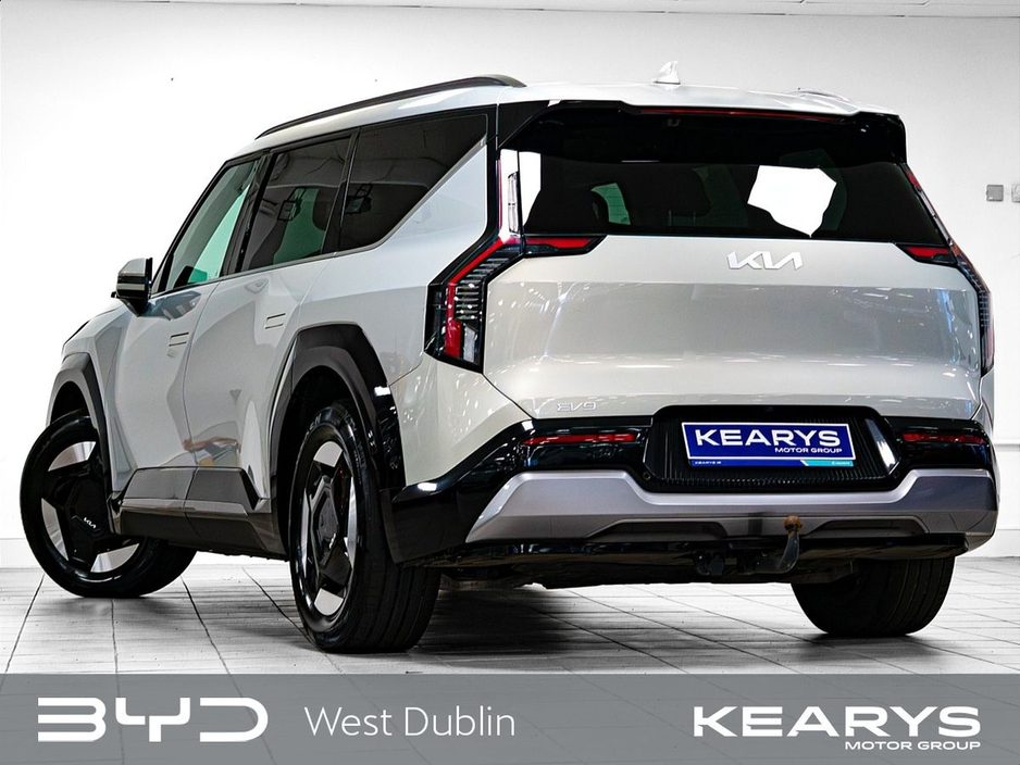 2025 Kia EV9 - image 2