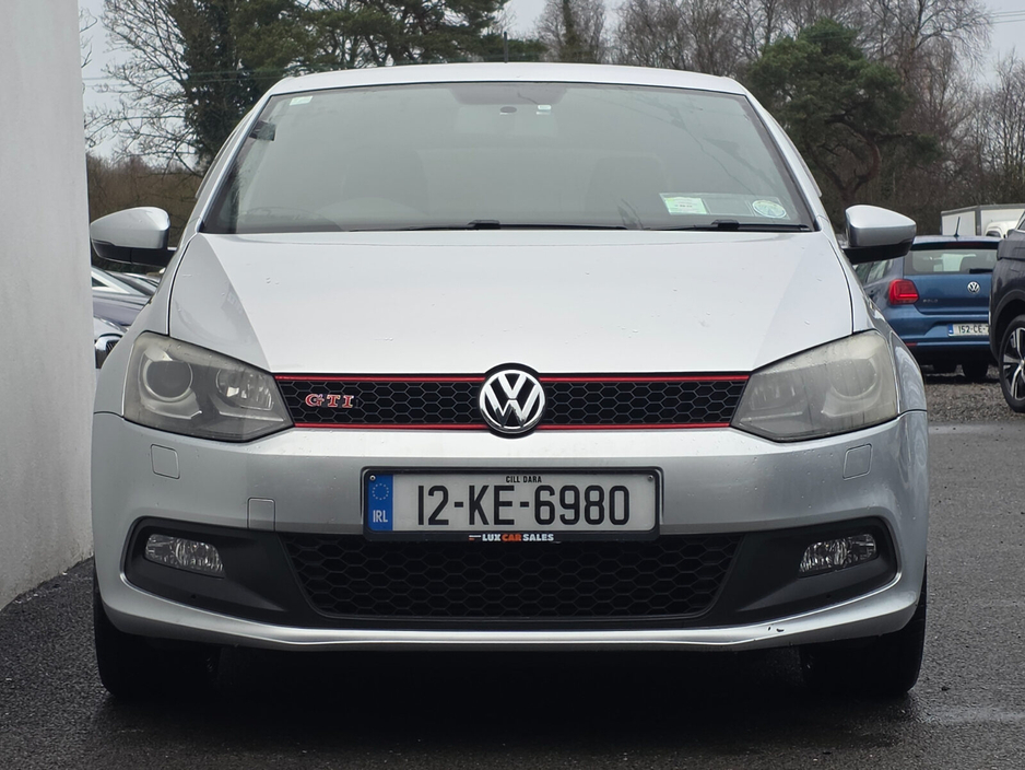 2012 Volkswagen Polo - image 10