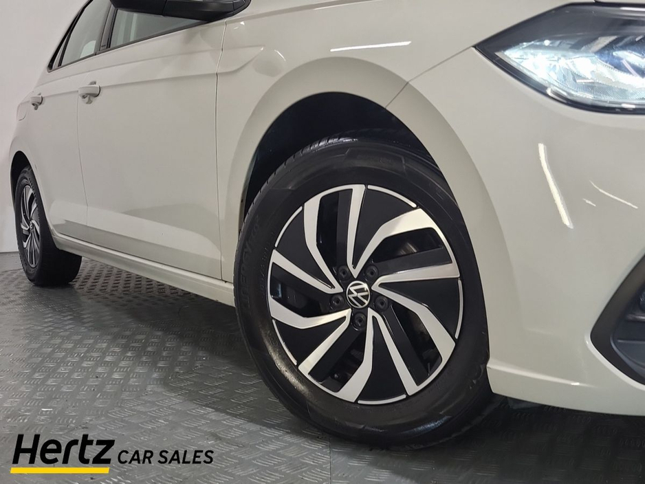 2024 Volkswagen Polo - image 6