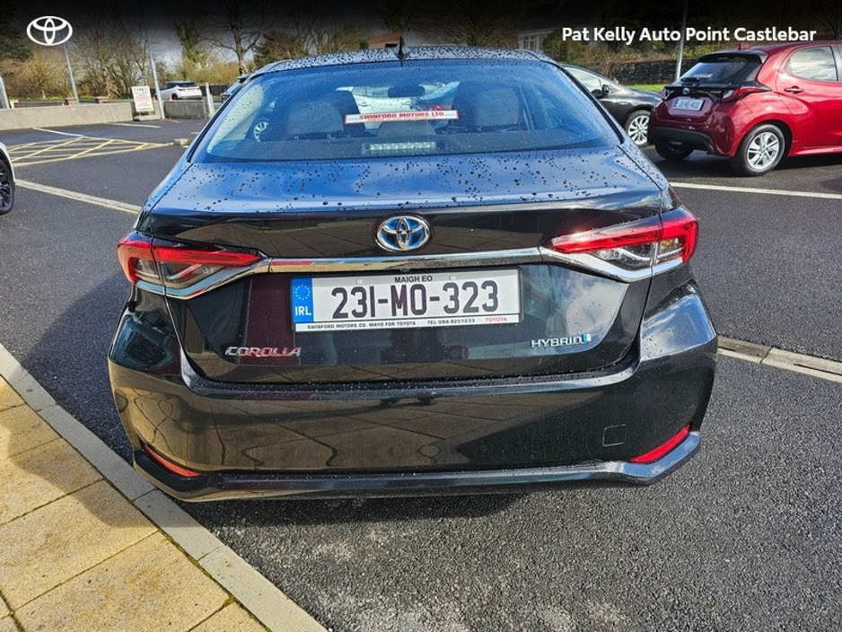 2023 Toyota Corolla - image 4