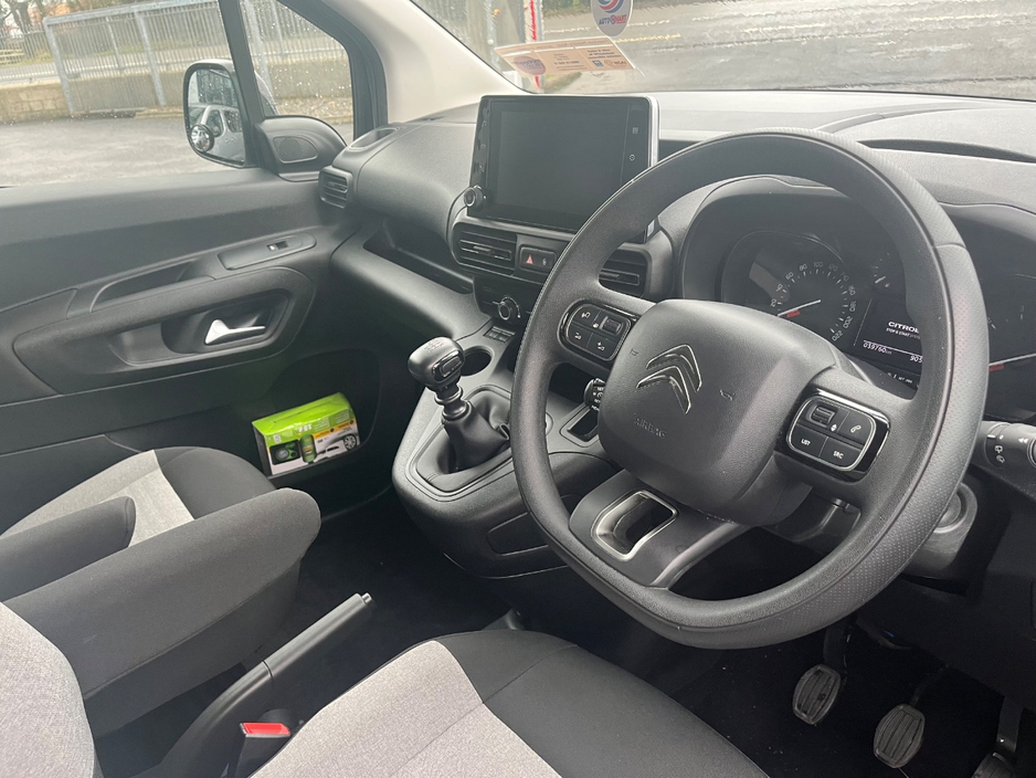 2024 Citroen Berlingo - image 13