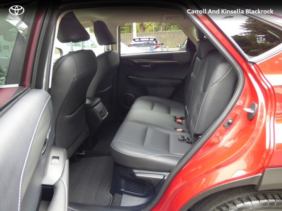 2016 Lexus NX 300 h - image 7