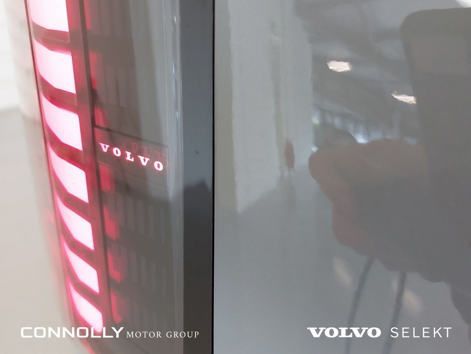 2024 Volvo EX30 - image 25