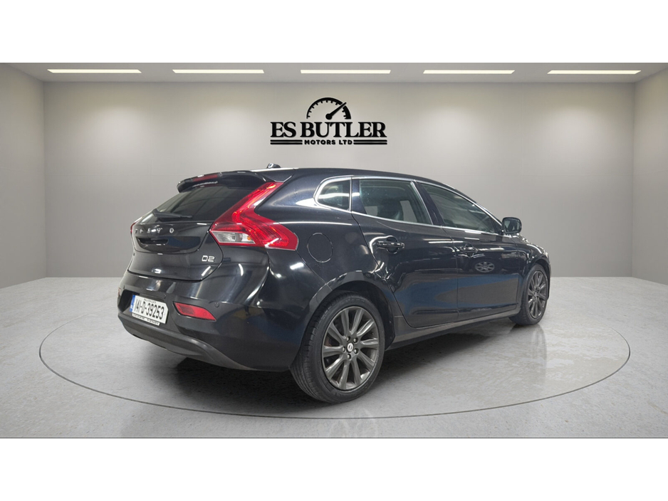2014 Volvo V40 - image 6