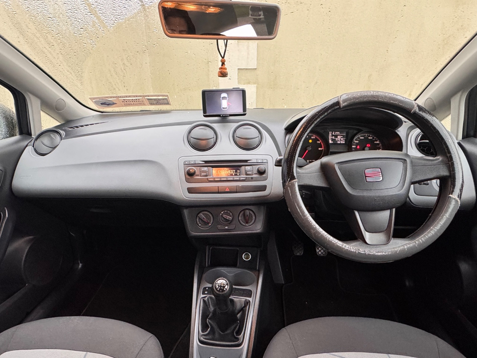2013 SEAT Ibiza - image 8