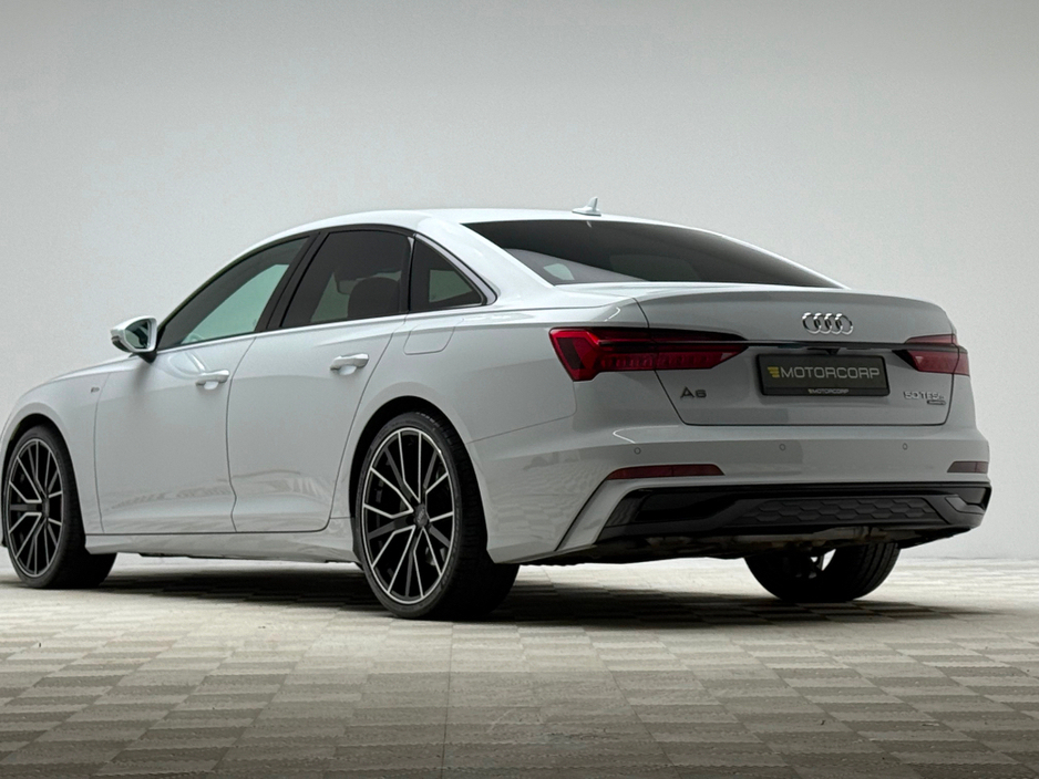 2025 Audi A6 50 TFSI E S LINE QUATTRO €56,990