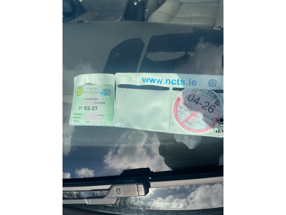 2008 Volvo S40 - image 10