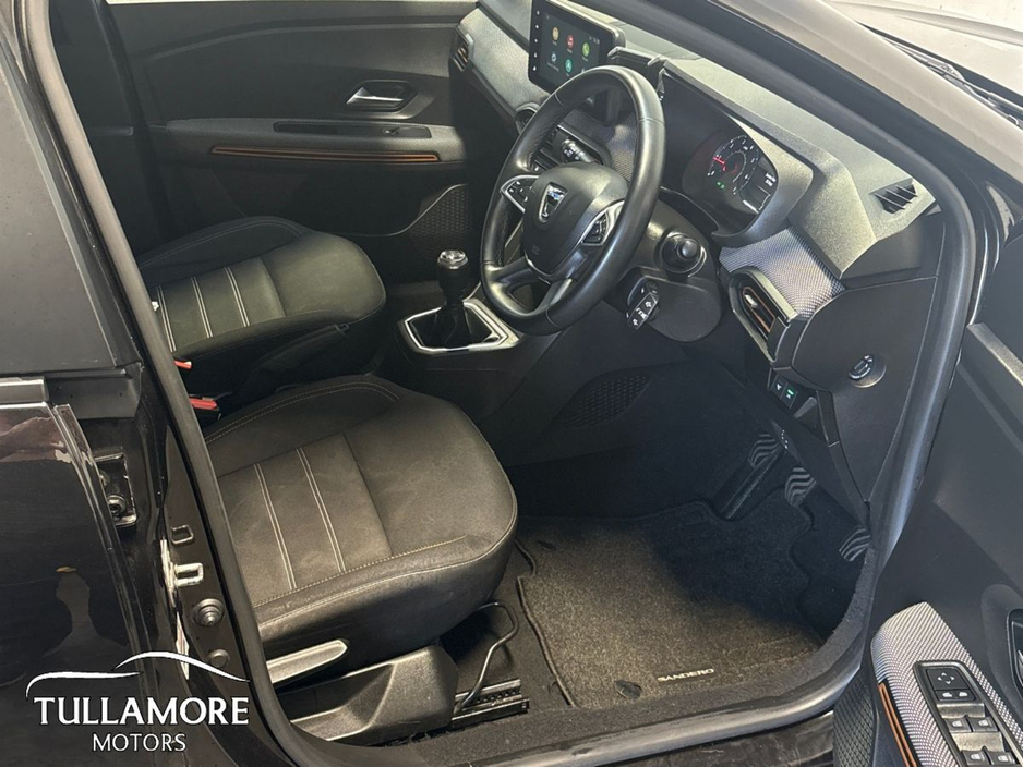 2021 Dacia Sandero Stepway - image 12
