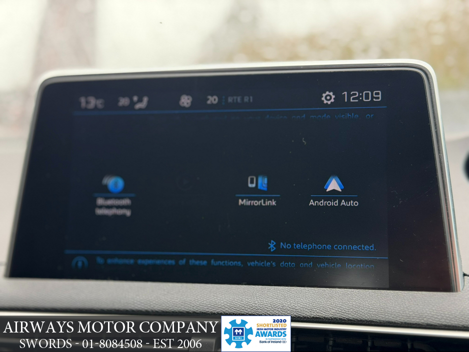 2019 Peugeot 3008 - image 4