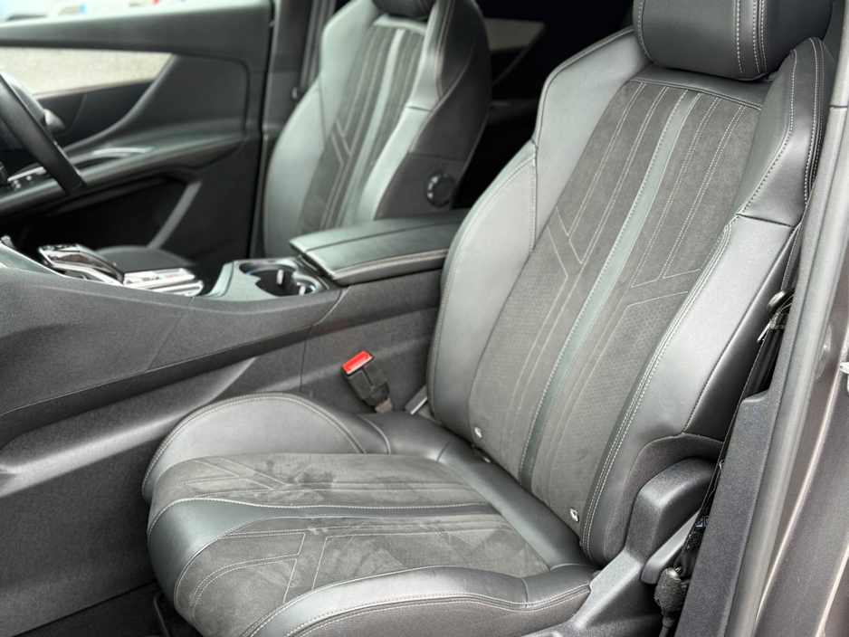 2021 Peugeot 3008 - image 30