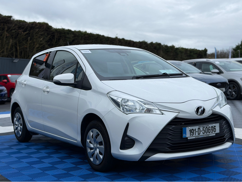 2019 Toyota Yaris - image 12