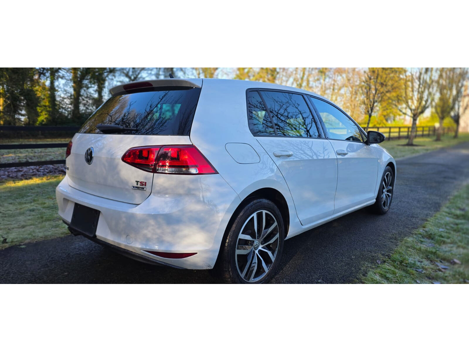 2016 Volkswagen Golf 1.4 TSI DSG 5DR 150HP Highline €16,995