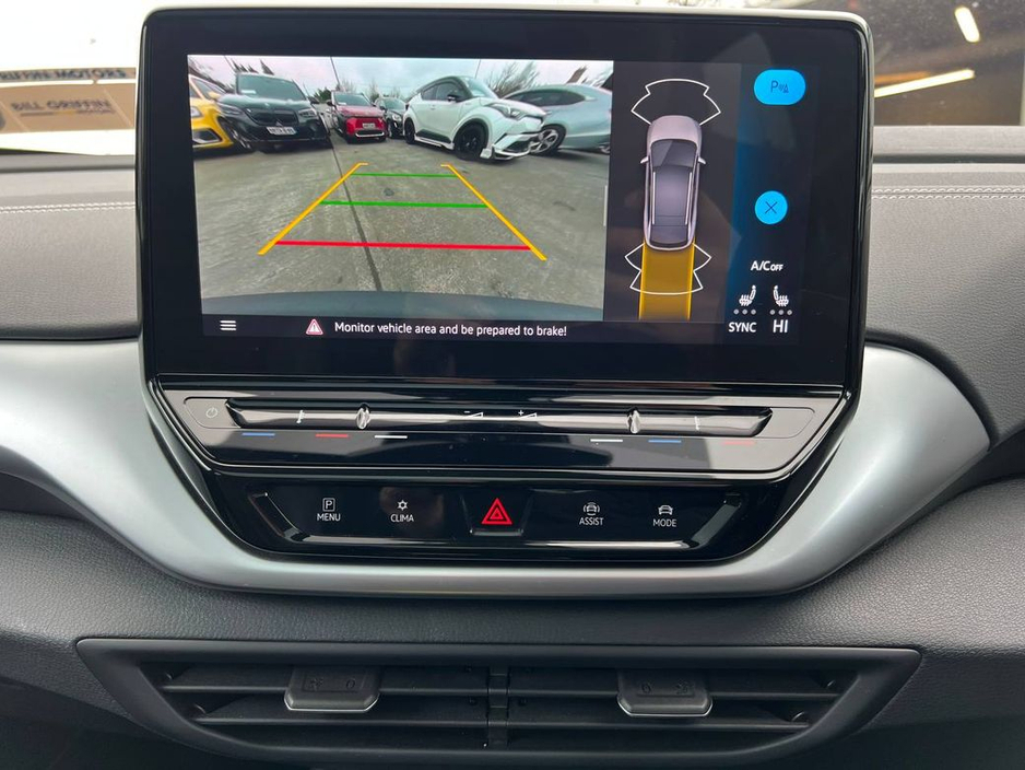 2023 Volkswagen ID.4 - image 8