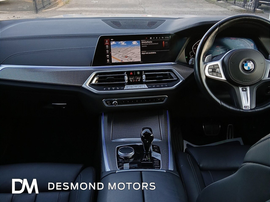 2022 BMW X5 - image 9