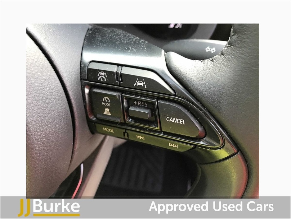 2024 Toyota Yaris - image 24