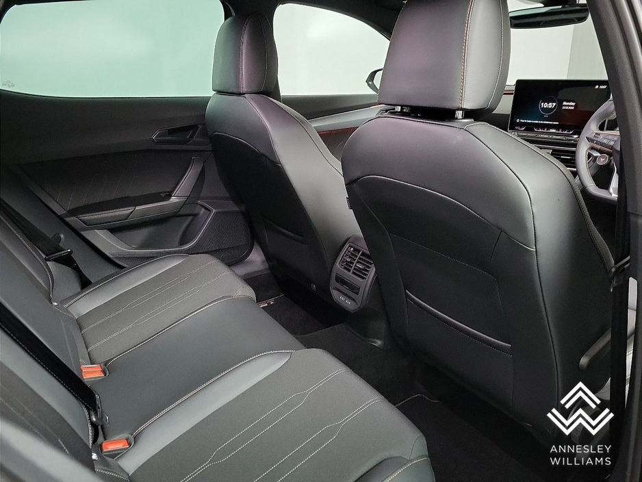 2025 Cupra Formentor - image 15