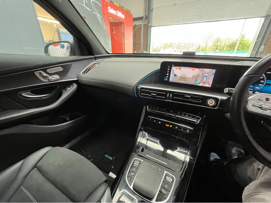 2021 Mercedes-Benz EQC - image 21