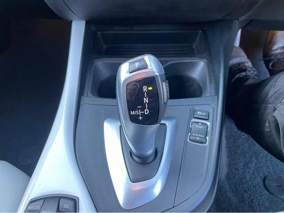 2015 BMW 1 Series - image 16