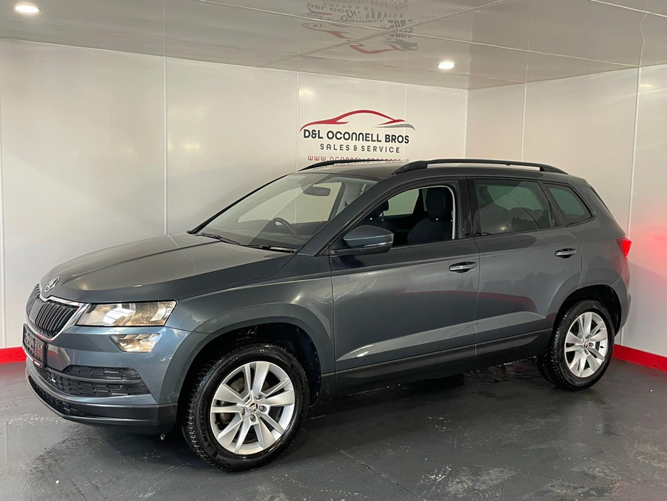 2020 Skoda Karoq - image 14