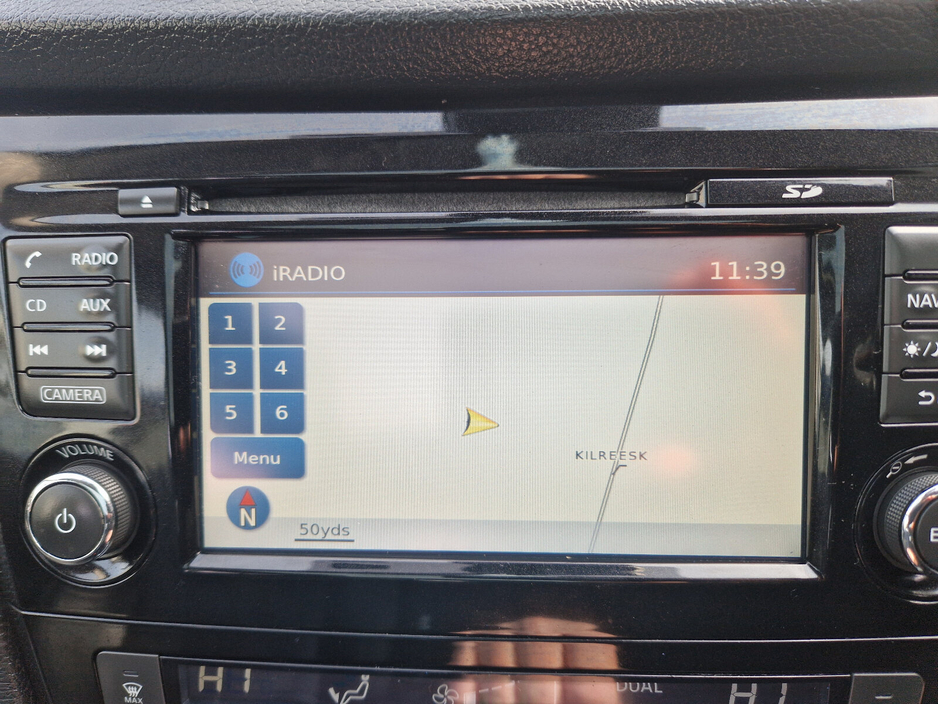 2015 Nissan Qashqai - image 11