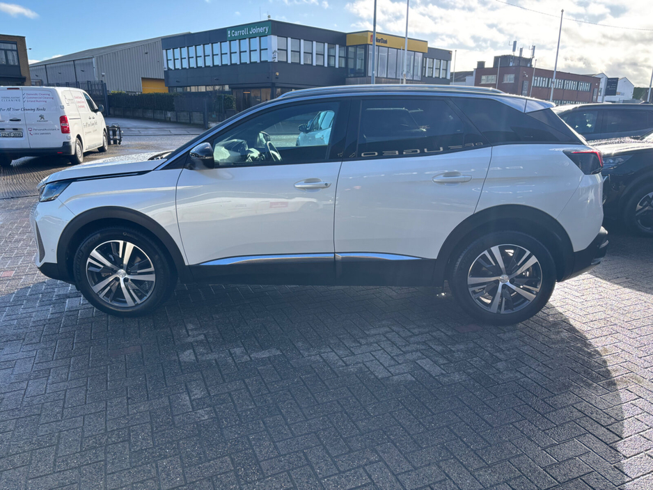 2023 Peugeot 3008 1.2 PureTech 130bhp Auto 6.4 Allure €31,950