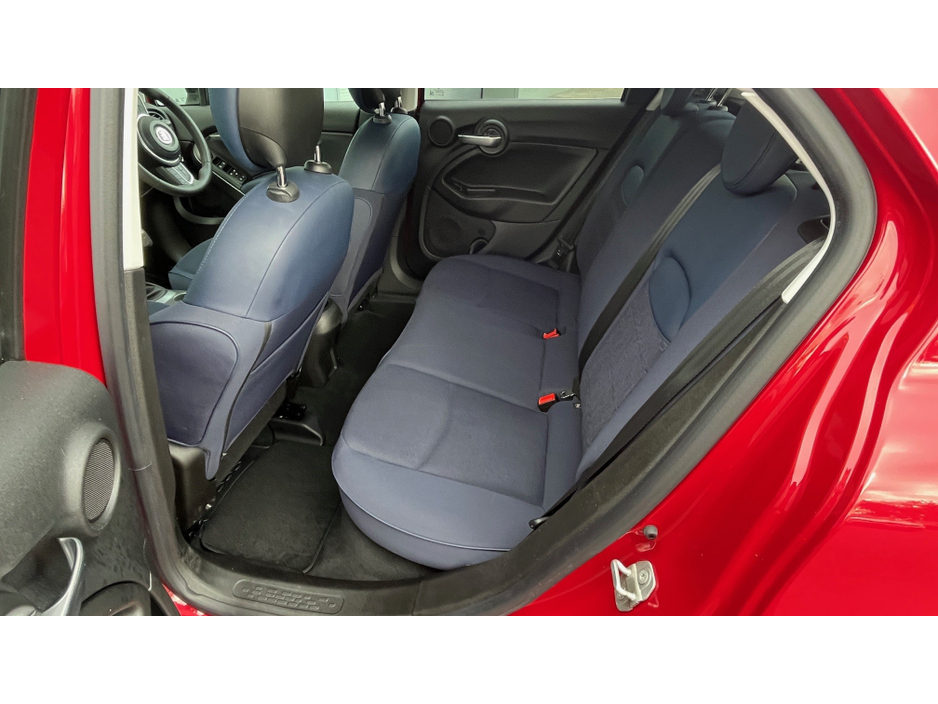 2023 Fiat 500X - image 11