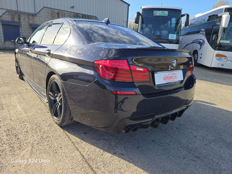 2015 BMW 5 Series - image 9