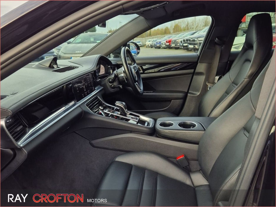 2018 Porsche Panamera Panamera 4 E Hybrid €59,950