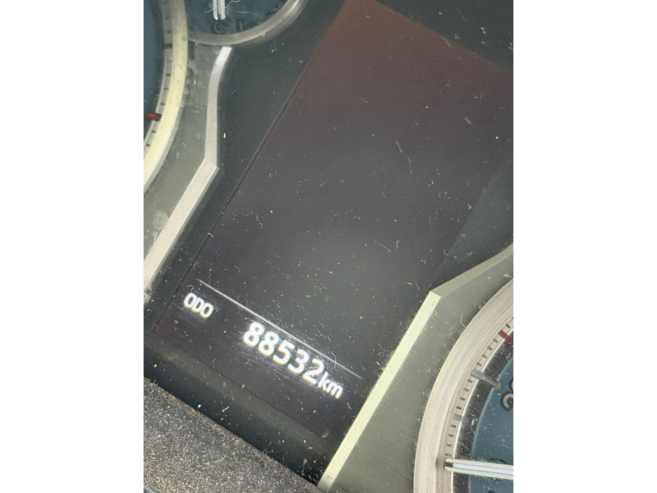 2021 Toyota Landcruiser - image 7